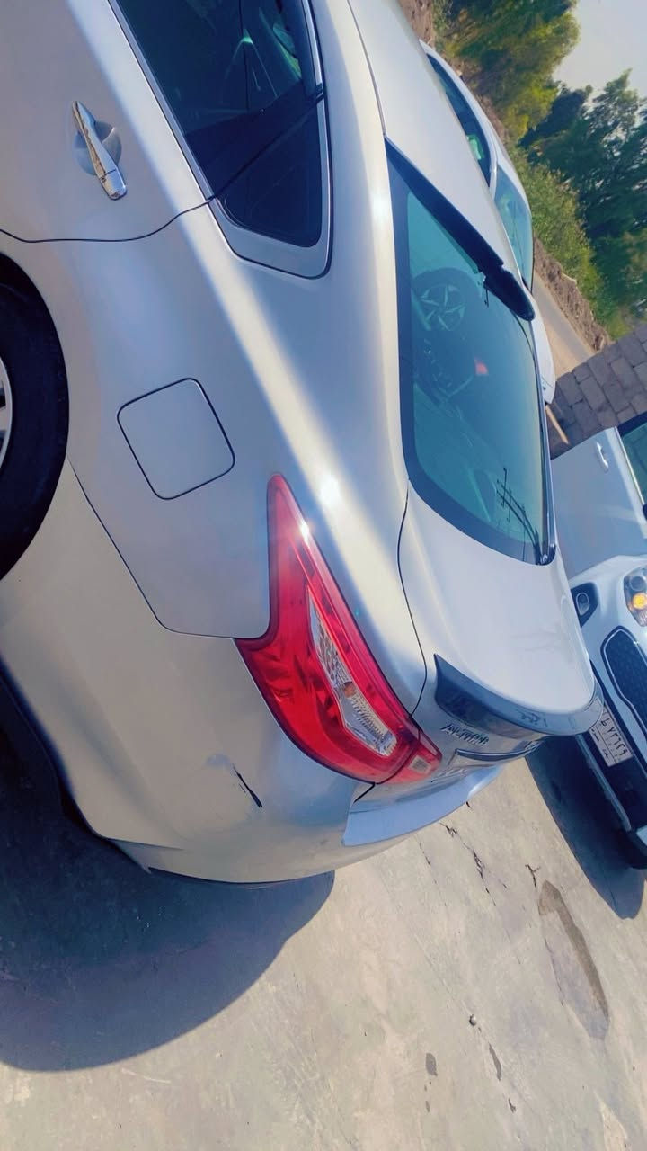 نيسان التيما موديل 2016 للبيع
مواصفات 

تحكمات ستيرن كامل 
مانع انزلاق
كامره وشاشه بلاديه
كير اوتو
مثبت سرعه 
تدفئه تبريد 
كشن كهربائي
عدة منافذUSB 
تحكمات صوتيه 
وبعد بيها هواي مواصفات 
السياره جاهزه مابيه اي نقص 
والسياره بيها قطعه واحده وصور الحادث موجود بالمنشور 
للاستفسار اكثر 
***********
