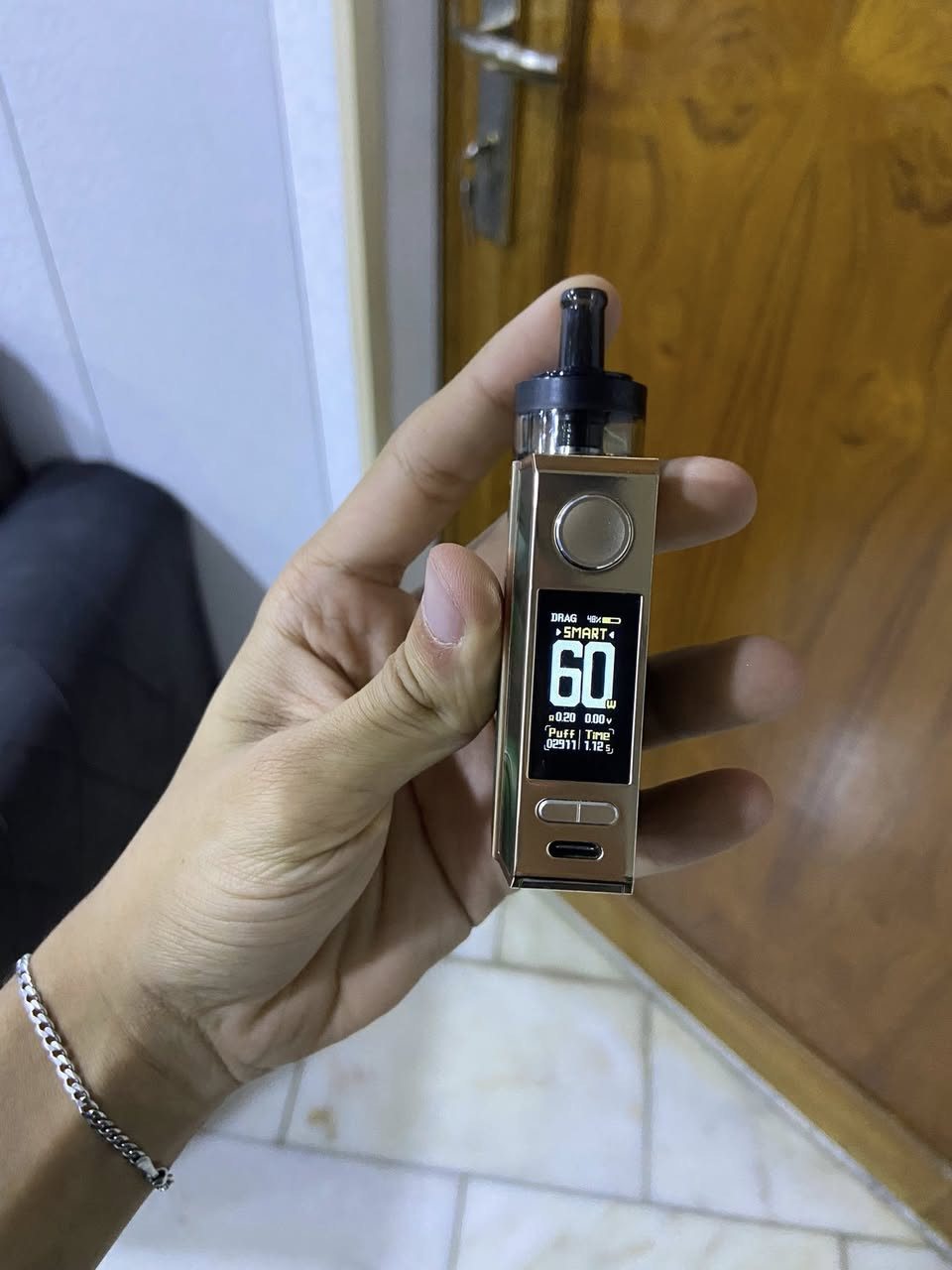 فيب (DRAG VOOPOO (60W للبيع السعر 75 ألف
 مكاني بغداد مدينة الصدر قرب ساحة مضفر *********** يوجد توصيل لجميع محافظات
