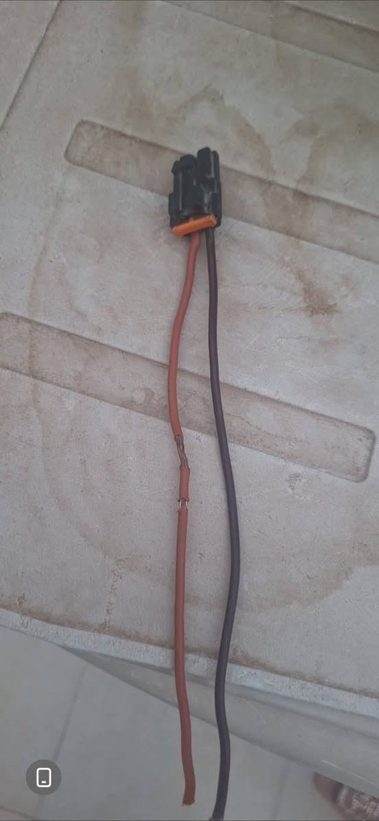 السلام عليكم
ضفيرة ويل خلفيه
ضفيرة فيت بم 
ضفيرة كونترول جام
قمجي كير ٣٥٠٠ و ٣٦٠٠
جم صندوك ضمان
فيشه فإن خطين اصليه
***********
***********
