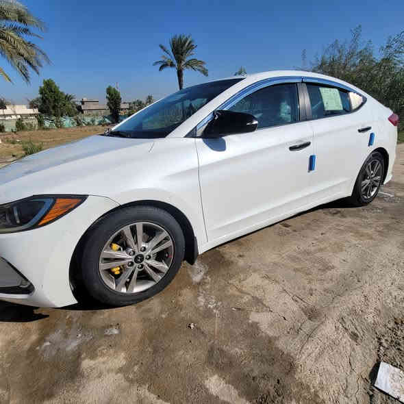 السلام عليكم النترا وارد أمريكي داخله كلين هنا بيه صبغ شخوط السونار موجود محرك كير مكفول تبريد فول محرك 2000 السعر 113 وبيه مجال مكان السياره بغداد رقم أربيل وأنزل فلوس تحويل كامل
