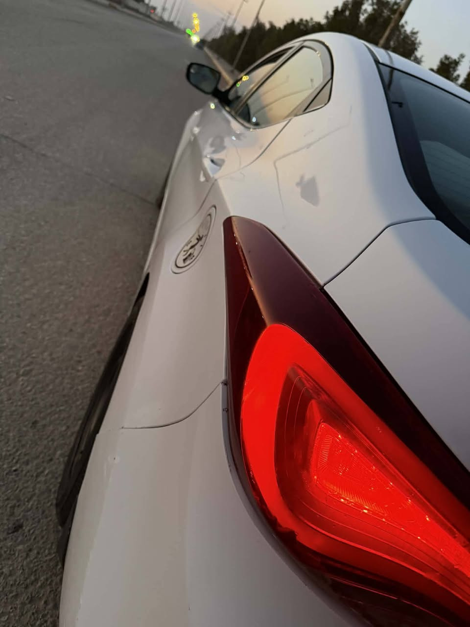 السلام عليكم 
الانترا 15وراد امريكي رقم بغداد فول مواصفات 1/1لمتد
سنوية لغاية 28 مكينة 2000 مكينة وگير كفالة 
حدادية جديد تخم تاير المواصفات اشيار بالمري بصمة أبواب بصمة تشغيل بصمة صندوق كشنات كهربائية فتحة 
الضرر قطعتين بدون دواخل 
السعر 115 وبيها مجال قليل 
العنوان /كوت /مركز مدينة
رقم الهاتف ***********
