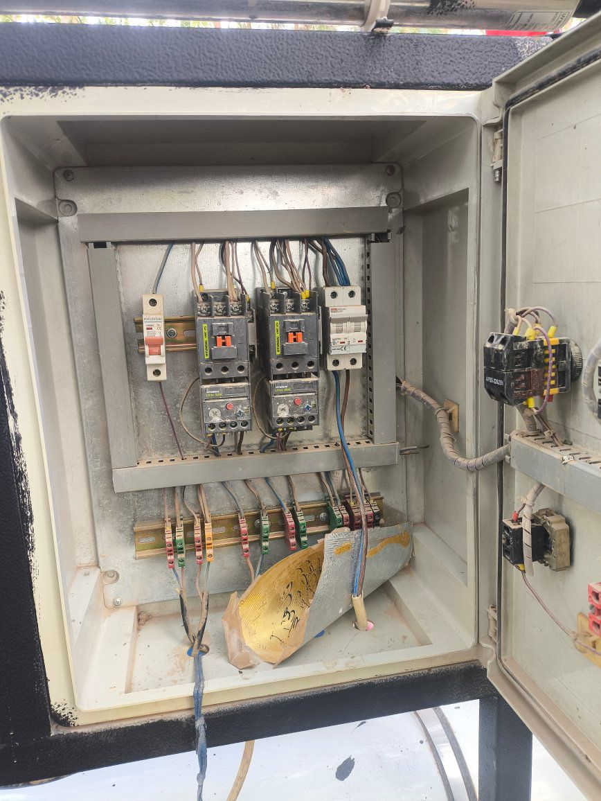 ياالله محطه ام الالف للبيع مكاني واسط 
ماطور عامودي يطالي بنتاكس 
مع ماطور طرحي 
كامله جيب ونصب منبرين املاحه 35ممغسول
فزلات جدد 
السعر2250وبيه مجال قليل 
واتساب ***********
***********
