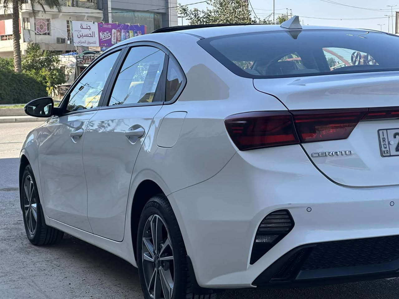 السلام عليكم
للبيع سيراتو 22 فول مواصفات 

رقم اربيل كفالة عامة من الصبغ بيها بارد بسيط 

فتحة محرك 1600 

اشارة بالمراية 

ويل كب 

ماشية 90 

السعر 166 

للاستفسار ***********

الاتصال فقط للاستفسار

مكان / واسط العزيزية
