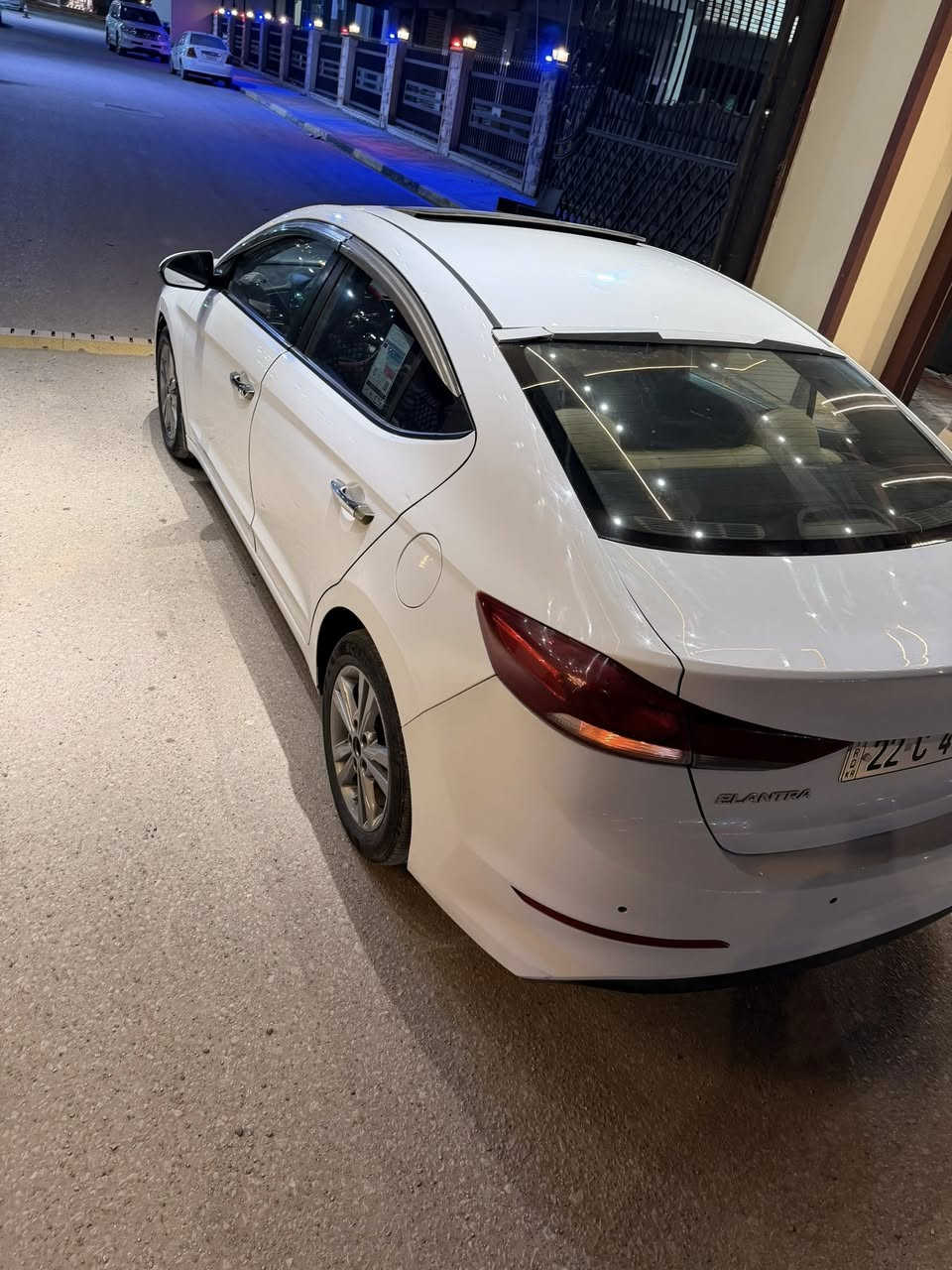 السلام عليكم
النترا 2017 خليجي مكينة 2000 
فول مواصفات عده البصمة 
كير مكينة تبريد مكفولات 
صبغ قطعتين فقط والسونار مرفق 
المكان النجف الأشرف 
السعر 122قفل 
***********
