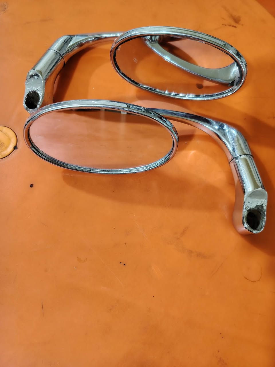 مرايات سبيسي  ياباني اصليات ستيل السعر 10 قفل مكاني كوت مركز المدينه ***********
