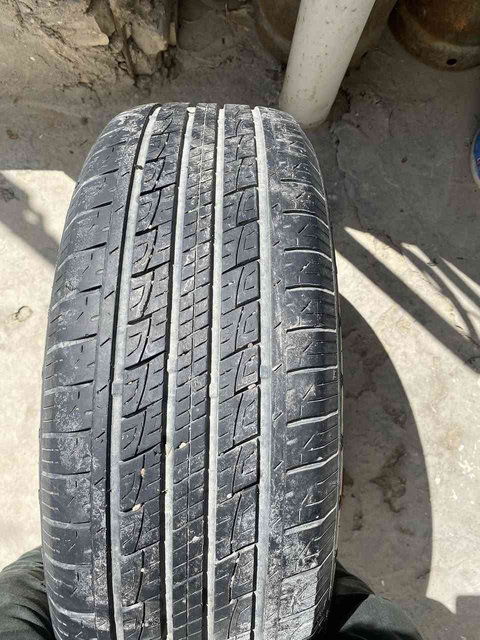 ويل كروم مع تاير نظيف  قياس 19 مال سورنتو  اصلي شركة السعر 160 الف المكان بغداد الجديدة للاتصال ***********
