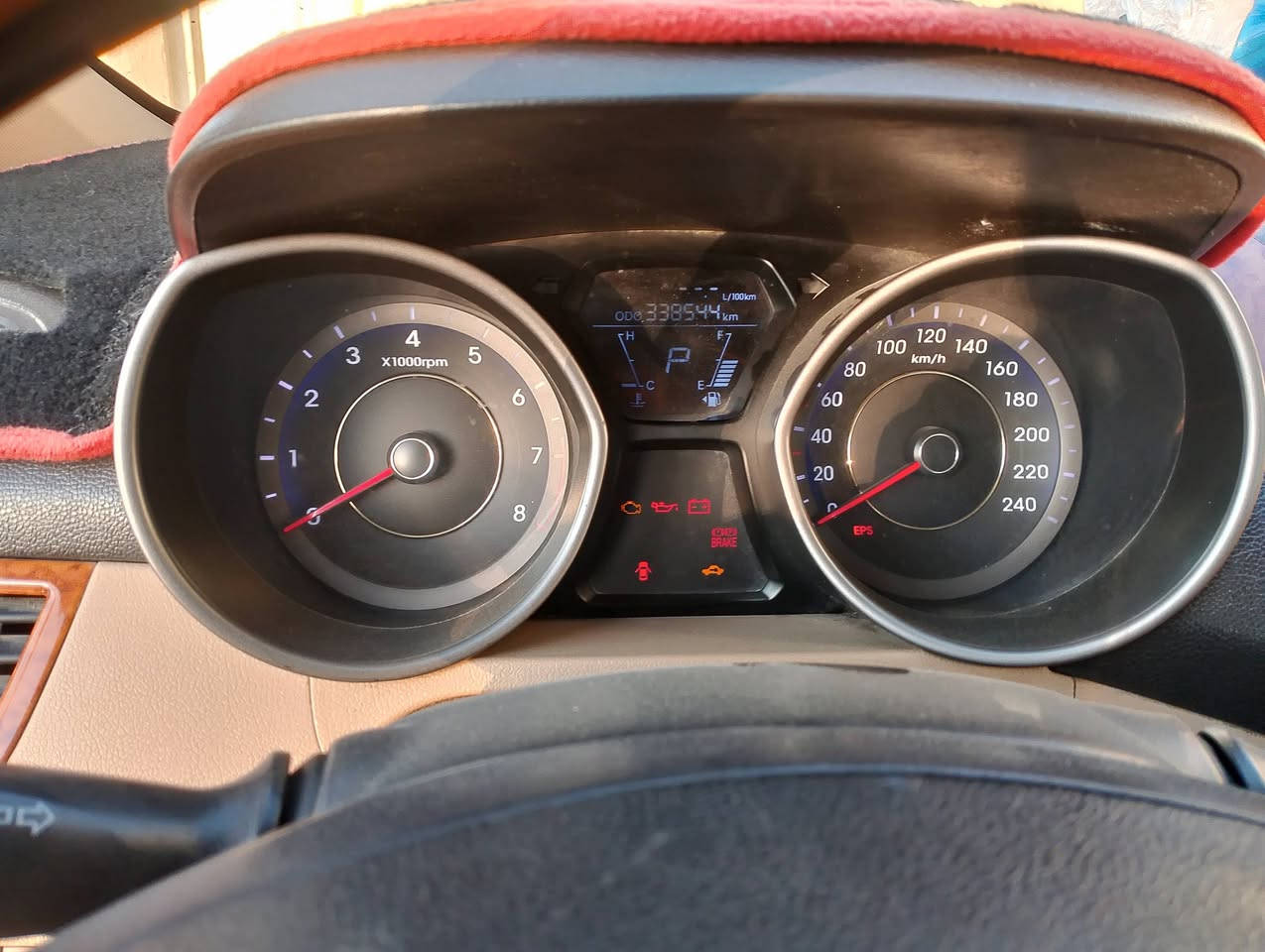 سلام عليكم النترا موديل 2013خليجي فوول من عده البصمه بس بيه تقشير بصباغ مراوس بالنترا17او18 كون الوان ابيض *********** واي استفسار واتساب
