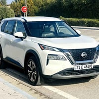 نيسان روح • ٢٠٢٣ • كشن شاموا ابيض