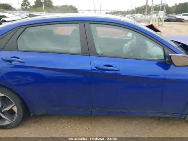 النترا  ٢٠٢٣. فول رادار. شاحن وايرليس هيندبريك بصمه ليد امامي تدفئه كشنات شاشه تاب كبيره رقم بغداد باسمي. صبغ بونيد فقط والجالمغ. بلادي مبدل. 
بيع او مراوس 
*********** بغداد, العراق
