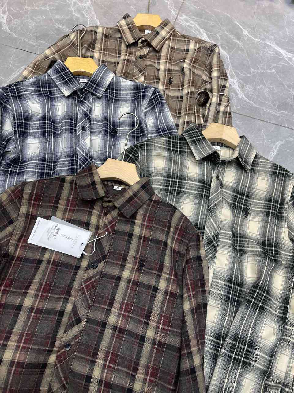 شلونهم الشباب🔥🔥

هواي موديلات جديده فاتحيلكم قطع حيييييل صحيحة 😎
خامه وقالب فوووول ✅

شلونهم الشباب 🔥🔥🔥 

شرفونا للمحل 🫡 موجودين من ٨ الصبح لل٨بليل

📌📌 العنوان ديوانية شارع الدغارة قرب حلويات المصطفى ازياء مودرن للملابس الرجالية ***********
