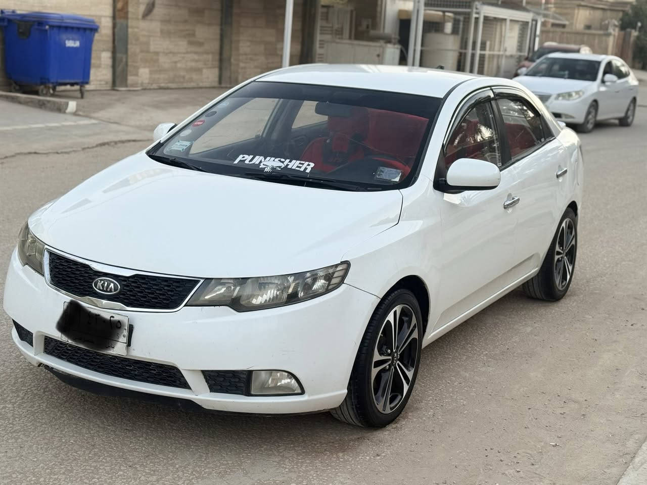 السلام عليكم سيراتو موديل 2012 خليجي محرك 1600دوش رقم بابل السياره بيها صبغ جاملغ وربع الجنطه فقط بدون دواخل  والباقي مكفول  سعرها 95 وبيها مجال 
***********
