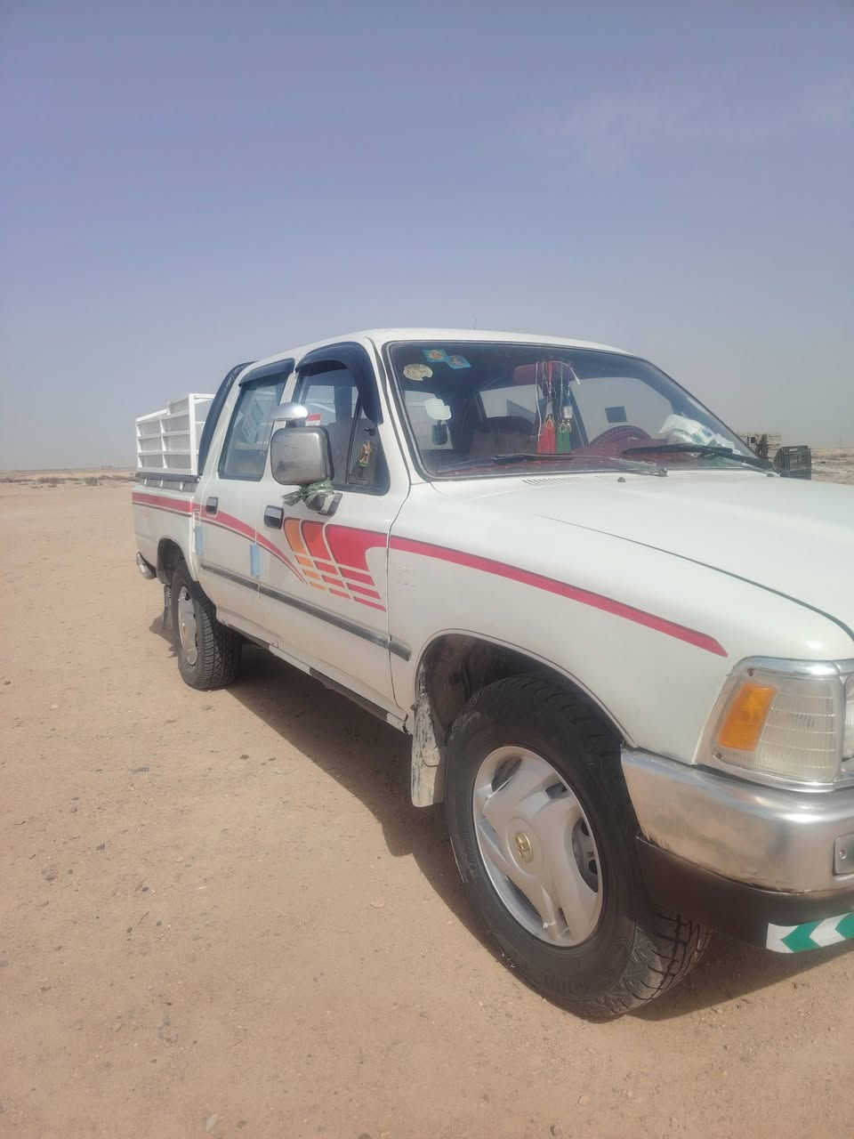 السلام عليكم
سيارة للبيع 

موديل 95  سنويه جديده سيارة بأسمي تحويل مباشر 

رقم مثنى محرك كروسيدة شاصي مكفول كشره نظيفه 

شراي يتصل (***********)
