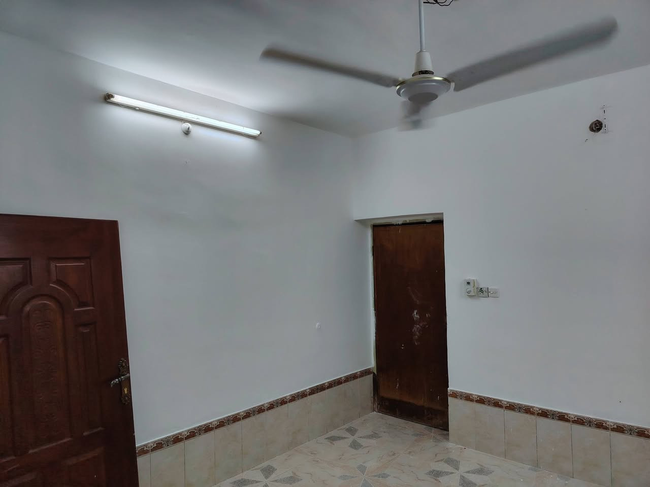 سلام عليكم خلفه ديكورات جبسن بورد سقف ثانوي صبغ شغل درجه أولى استفسار على رقم ***********
