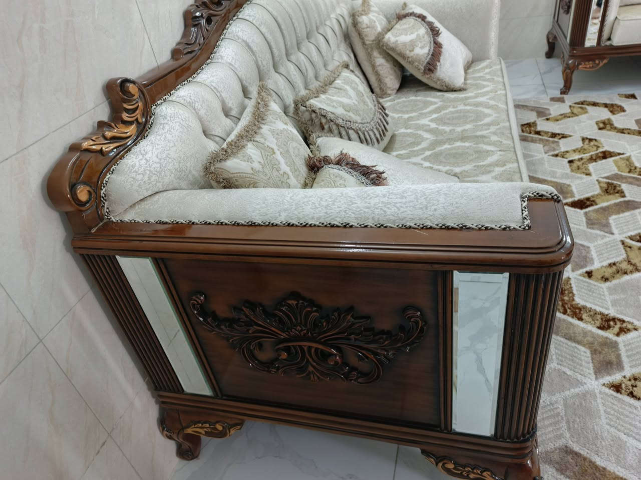 سلام عليكم تخم تركي 10 مقعد ستعمال أقل من شهر ***********
