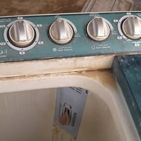 غسالتين للبيع سعر القطعة ٤٠ الف  ٠٧٨١٣٠٢٨٠٢٩