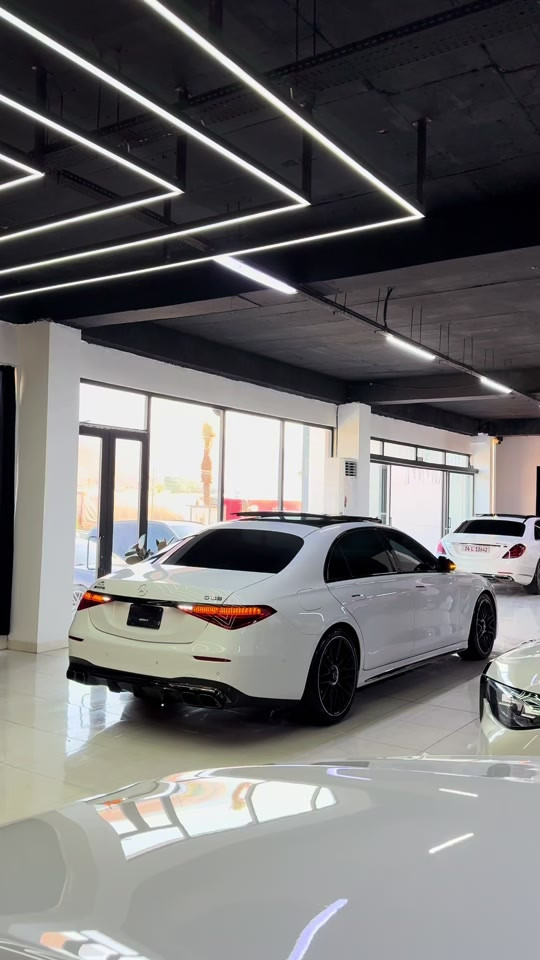 Mercedes-benz S63 rocket 2024 clean title Full option  White & orange First part in kurdistan 20,000mil Neww mashlla Call for price: ***********
