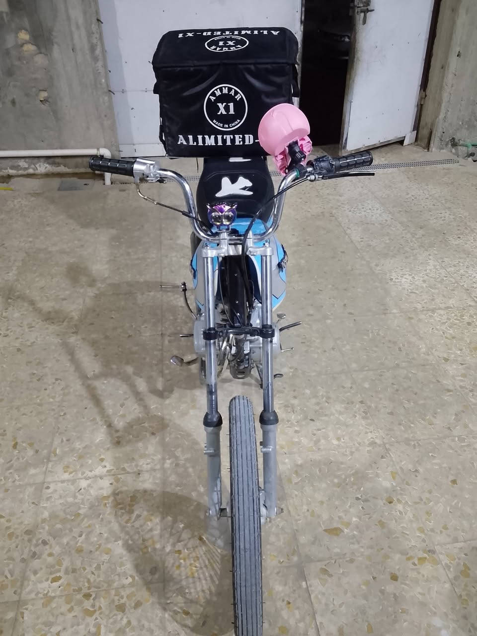 دراجه للبيع رقم الهاتف *********** بي واتساب سعر الدراجه 350 وبيها مجال الدراجه 2020 كلك كلك كلك دراجه وياها هديه خوذه وستاند مبايل وصندوق توصيل مكاني شطره
