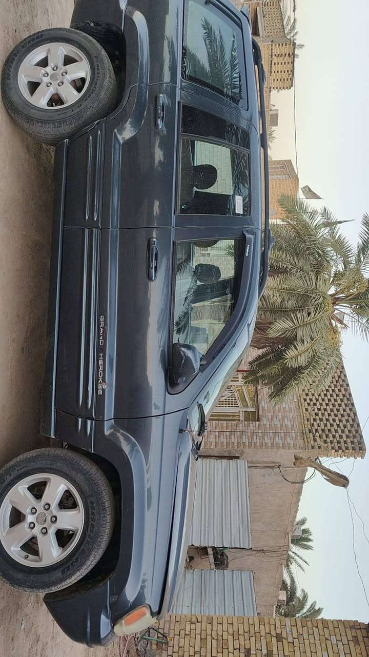 جيب موديل 2000
فور ويل سته سلندر
بيه بنيد صبغ اثر جراد
مكاني ذي قار شطره 
جاهزه 
‏‪***********‬‏
