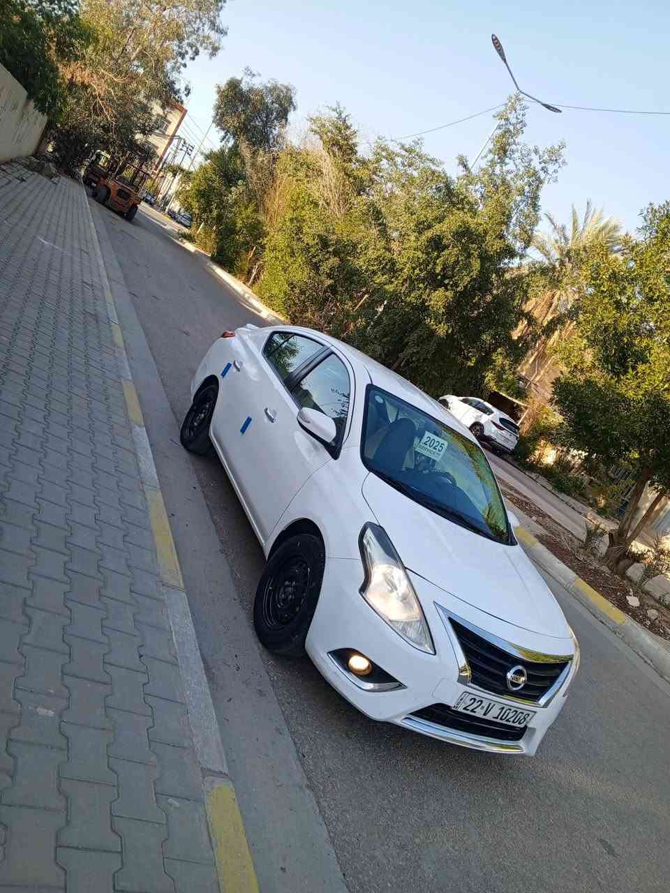 السلام عليكم نيسان سني 2025 رقم اربيل الدولي انكليزي سنوية وهزة وفحص كله جديد بسمي بيه جاملغ وبنيد مبدلات والباقي مكفول شرط ماشية 35 كم حقيقي سيارة جديدة حيل مال جناي وجاهزة من كلشي مكينة كير حدادية تبريد كله كفالة شرط ملاحظة مكينة والكير مامفتوحات علا وضع الشركة مكاني كربلاء السعر 112 وبيه مجال للشراي الرقم ***********
