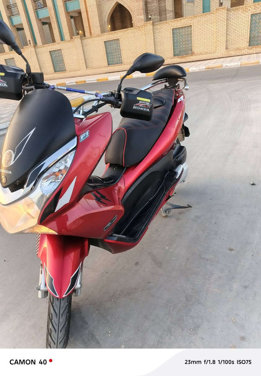 سلام عليكم دراجة pcx للبيع كفاله من الشخط ما ماشيه هواي بعده بجيس الشراي يدخل خاص أو يتصل ***********
