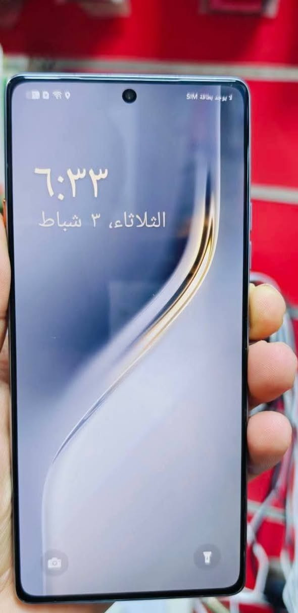 تكنو كامون40
مستخدم سبوع فقط 
شخط مابي 
كامل ملحقاته الااصليه 
اذكره 256
بطاريه 5200 سعر 220 ***********
