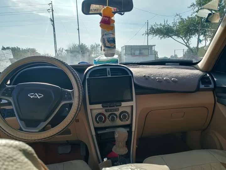 تيكو سلڤري 13 بإسمي والسنوية لغاية 2029.. گير ومحرك وصدر بحالة جيدة .. 
شاشة اندرويد كبيرة ،حساسات،واسط مشروع وطني يعني تتحول في أي مكان بالعراق.. السعر 65 أو مراوس بسيارة عالية ونتفق على الفرق..مكان السيارة في الكوت . 
للاستفسار.. ***********
