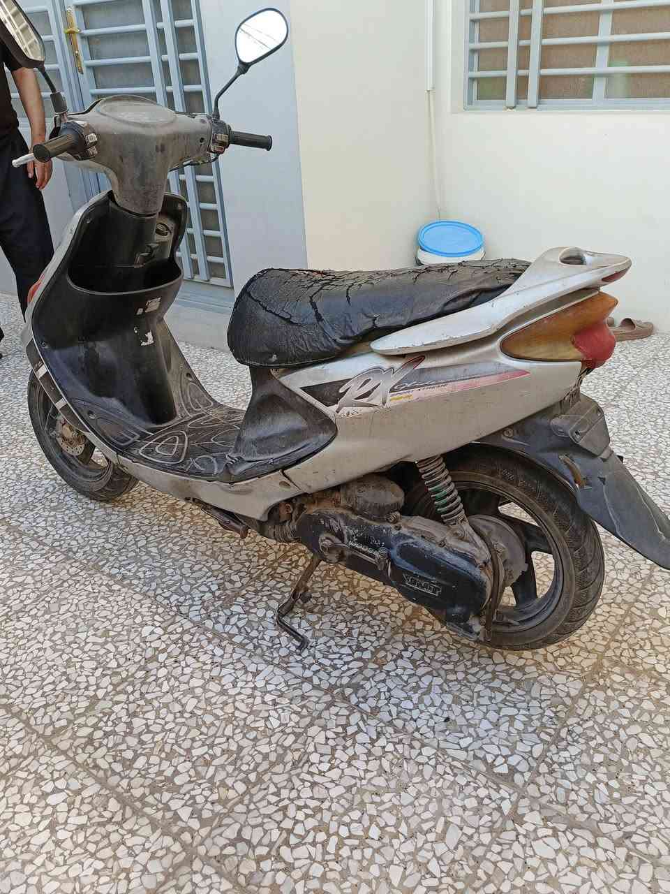 سلام عليكم دراجه اكزز للبيع سعر 200وبي مجال قليل المكان كوفه حي ميسان الستفسار ***********
