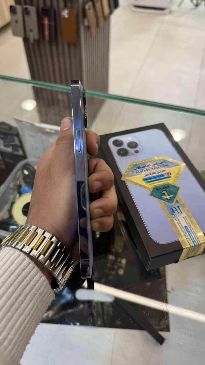 سلام عليكم 13 برو ماكس ذاكره 256 بطاريه 77 دبر سيم كارت كامل ملحقات جهاز ما مفتوح سعره675 عنوان سيديه. ***********
