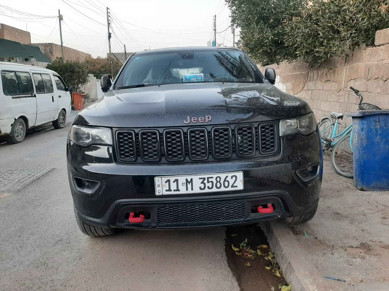 جيب كراند شيروكي موديل ٢٠٢١ امريكي ترايل هوك للبيع السعر ٢٣٠ ورقه الحادث موضح بالصور وبيه خمس قطع صبغ وبيه مجال حك الجيه بغداد الدوره *********** والمواصفات مال ترايل هوك معروفه واحد علة واحد السياره جكات
