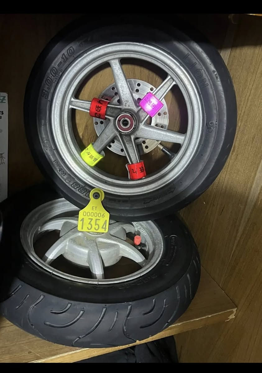 السلام عليكم ويالة مال رمبة اجني بل حاوية مال دراجات زوجين ثنين واحد مفتوح واحد مزدود لمايعرف اسعارهن لا يطب المفتوح ب 185 ولمسدود ب 185 الشراي يجي خاص • 🈲


**إذا كنت صاحب هذا الإعلان وتريد حذفه لأي سبب، رجاءا أرسل رسالة إلى الدعم الفني**