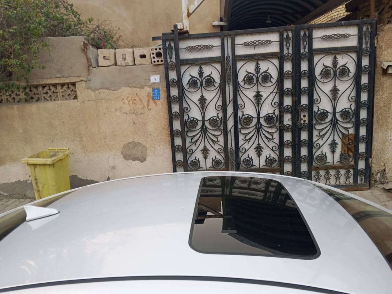 {اريد مراوس بنيسان صني }
السلام عليكم 
هونداي النترا 2018 امريكي فول مواصفات للأخير 
مكينه 2000 دوش  مكفول 
كير ATM مكفول 
ضرر باب خلف راكب وداير مال جاملغ يعني قطعتين وصوره حادث مرفقه  مع منشور وشخوط موضحه بالصور  
تبريد ثلج 
حداديه كامله جديده 
دواخل زيرو 
مواصفات فتحه بصمه شاشه كبيره  نقاط عمياء تدقئه كشنات تبريد بيانو بصمه بيبان وصندوك وترحيب فول لاخير
سياره جديده ومال جناي اي نقص مابيه 
رقم بصره تحويل ثاني يوم 
مكاني بصره / ياسين خريبط 

رقمي واتساب فقط ***********
رقمي رصيد فقط ***********
