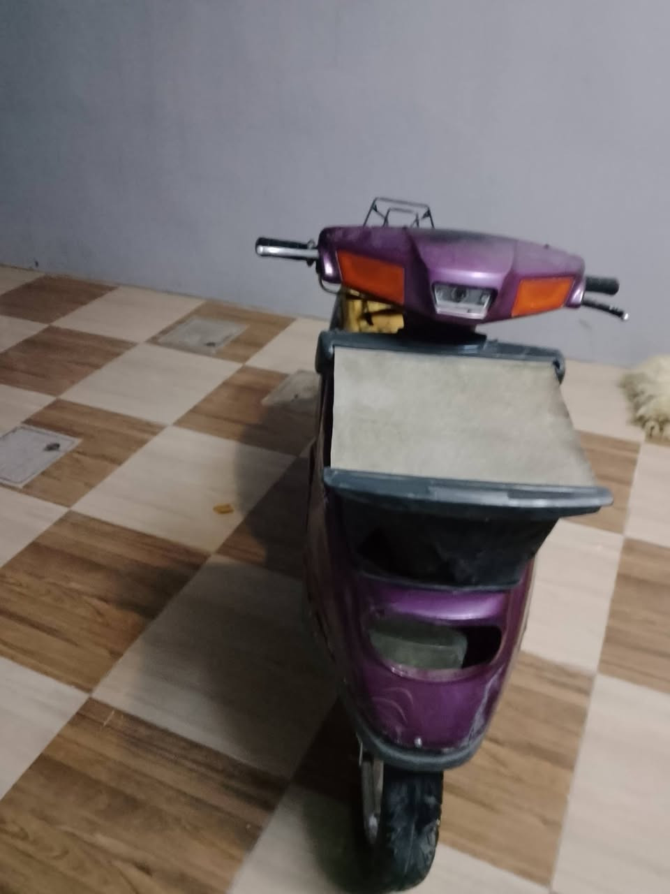 سلام عليكم  للبيع شغال اي  مابي كهربائيات شغال محرك شرط صوت اكسل عيب سعر 130مجال مكان كركوك بنجاعلي شراي تعال خاص اده مو شراي لا تعبني


**إذا كنت صاحب هذا الإعلان وتريد حذفه لأي سبب، رجاءا أرسل رسالة إلى الدعم الفني**