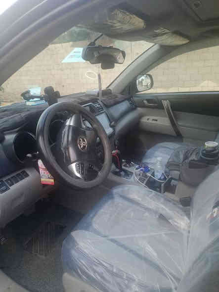 ها يلندر 2011 امريكي مصبوغة حزام جمالية محرك كير مكفول  
مكان السيارة  الانبار القائم 
تحكم ستيرن 
كشن كهربائي 
فتحة بالسقف
لتواصل رقم الهاتف
السعر 158 ورقه 
‏‪***********‬‏
