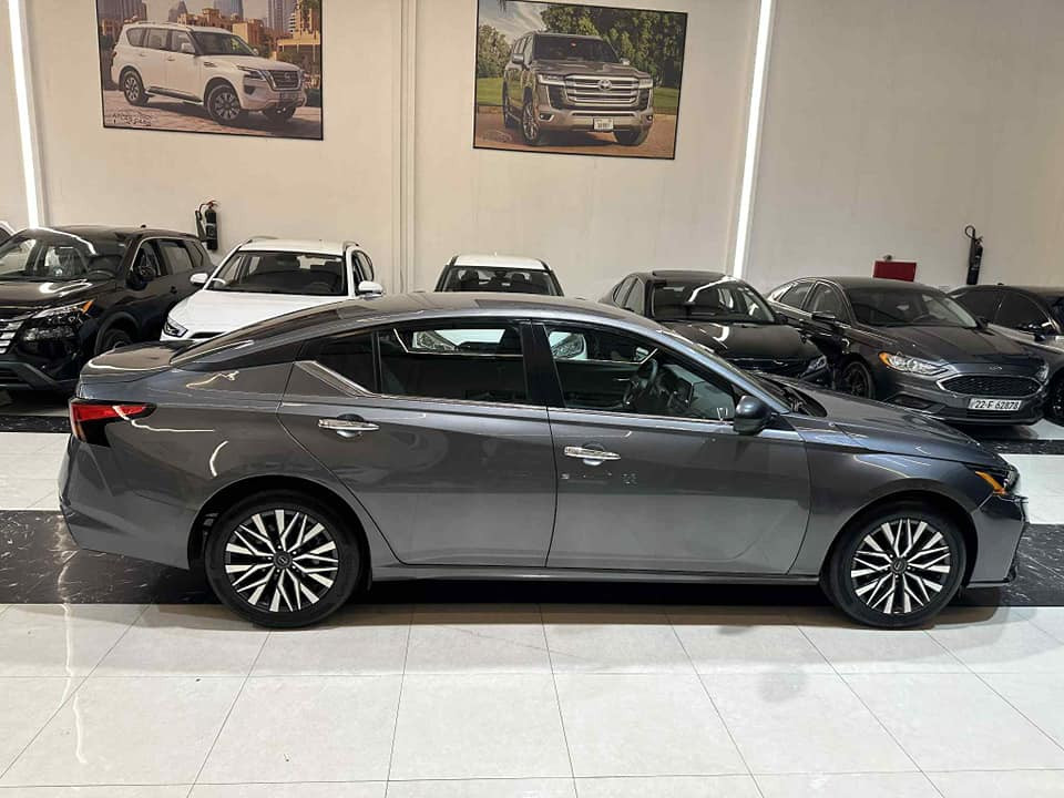 ئاڵتیما 2025 ڕەقەم هەولێر مواسەفاتSV بەسمە شغال شاشە گەورە کوشین کارەبا ویل کڕۆم ڕەقەم جاهیز دوو پارچە و نیوی سبوغە چاملغ و بۆنیت کەمێک لە سندوق ڕەقەم شانسیم داناوە پشتی کەپسە پێشی لای سەکن کەمێکی هەیە شانسی بەشەرت نیتی تەنها 3هەزار ڕۆیشتوە ئێڕباگ سوکان و شان سیستەمە دەشبول بەشەرت نەتەقیوە سعر 143$ معامەلیکی کەم ناونیشان هەولێر ژمارەی مۆبایل 
***********
*********** أربيل, العراق
