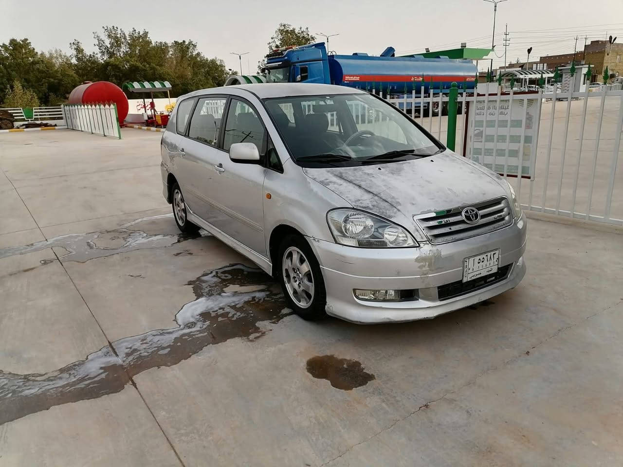 السلام عليكم ابصم  البيع  تو ويل  مديل 2013   رقم نجف معلايه اصل 2001.مشتغل معاملتها بلقرار جديد ومفحوصه بالمرور وهز جديده وباقيه على مراجعت الكمرك  سياره مكفوله  من ضربه وصبغ  مكينه كير حداديه تخم تايرات. تبريد السياره جاهزه من كلشي بيع مراوس. حسب القناعه مكان السيارة نجف. السعر 75 وبيه مجال. تفاصيل أكثر هاذه رقمي ***********
