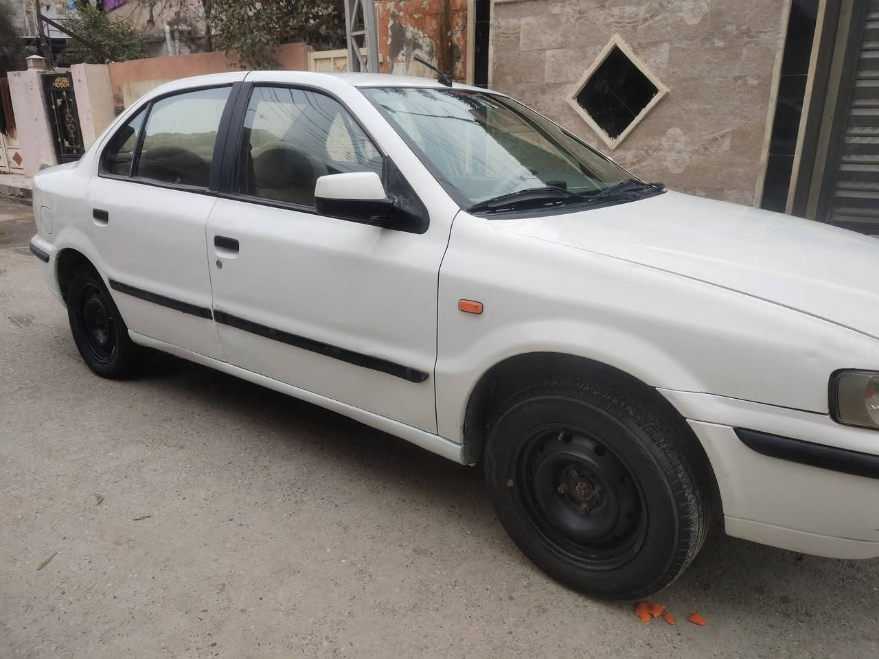 السلام عليكم سمند ٢٠١١ رقم ديالى سنوية ٢٠٢٧ مكينه فرنسي تبريد نقص بس افريز سياره بدون ضربه وبدون صبغ السعر ٣٥ وبيها مجال حك جيتك مكان السيارة ديالى بعقوبه التواصل اتصل ***********
