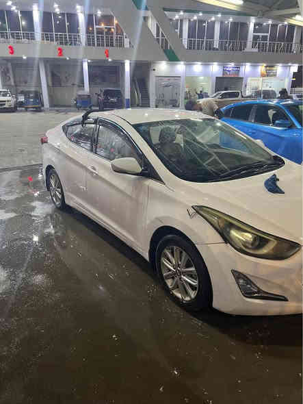 سلام عليكم شباب هونداي لانتره مديل 2016 وارد كوري بيها 3قطع صبق بدون دواخل الكوري بعد معروف بي صبغ سياره حلوه او نضيفه يرادلها ترتيب شوي ماشيا 150 حقيقي لأبيها ضربه ولا تبديل  سعر 110 مجال قليل كلش حك جيه رقمي *********** شراي يتصل مكاني حيانيه البصرة
