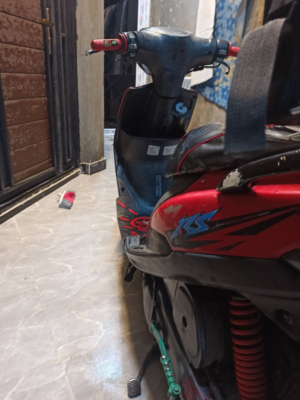 سلام عليكم دراجه ماكس 120 نضيفه  سعره 650 بيه مجال  رقم واتساب ***********
