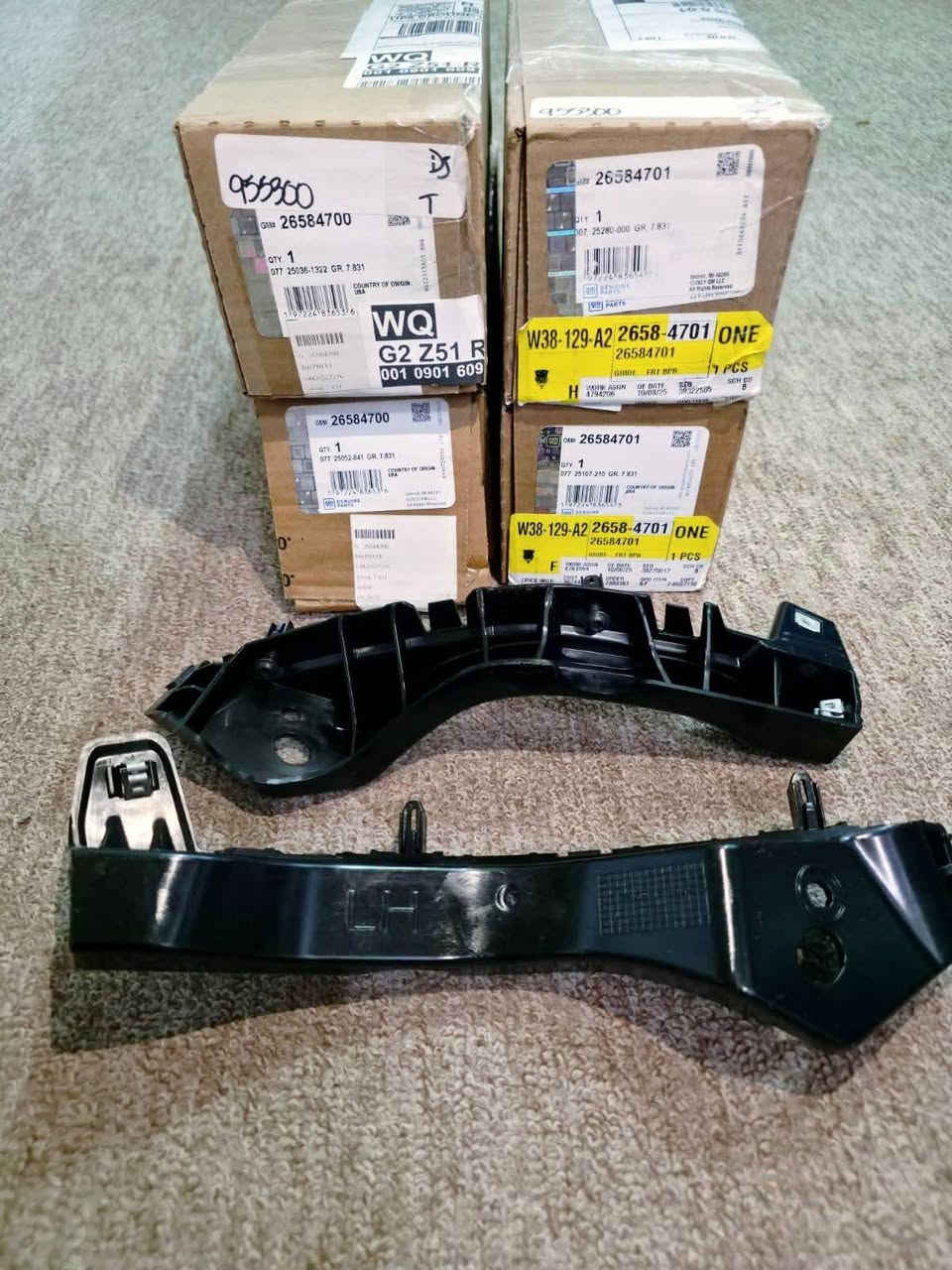 توفرت مجموعة من قطع الغيار الاصلية الجديدة والمستعملة
العنوان/  البصرة ساحة سعد داخل محطة وقود لؤلؤة البصرة ( محل gm لقطع الغيار ) 
للأستفسار مراسلة واتساب أو الاتصال على الرقم
*********** مصطفى عبدالله ( ٩ صباحا _ ٥ مساءا ) 

لشراء قطع الغيار من الوكالات والتفصيخ في أمريكا 
_ النقل جوي بأسرع وقت ممكن عبر شركات الشحن العالمية DHL- FEDEX-Aramex بمدة تتراوح بين ١٥_٢٠ يوم 
_ اعطائك كافة معلومات الشحن لتتبع الشحنة.
_ يمكنك الدفع ألكترونيا أو الحظور للمكتب والدفع نقدا.
_ الشراء بعد دفع نصف المبلغ.
