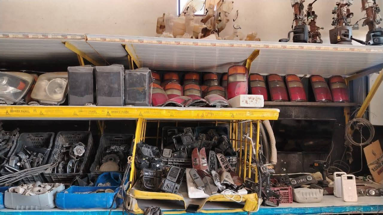 متوفر قطع   وجمسي  تاهو
متوفر جمله ومفرد 
للتواصل على واتس اب 
***********
