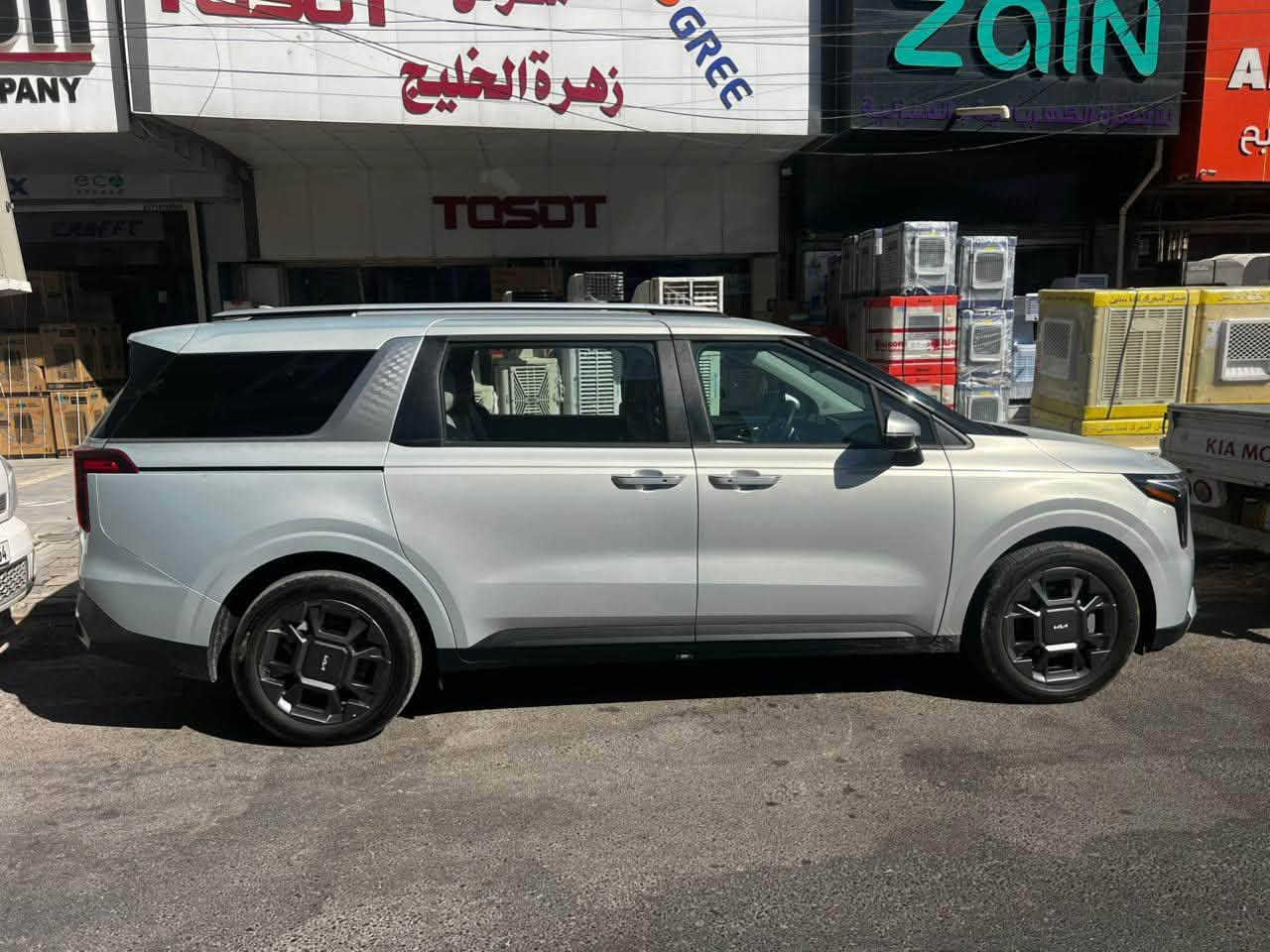 � كيا كرنفال EX هايبرد موديل 2026 للبيع 🚘
🔹 وارد أمريكي
🔹 رقم بغداد
🔹 حادث قبق الصندوق فقط وصور الحادث موجودة بالمنشور
🔹 ماشية 1700 ميل فقط

✅ أبواب كهربائية
✅ صندوق كهربائي
✅ كاميرا داخلية
✅ حساسات أمامية وخلفية
✅ مرايا شفط

سيارة شبه جديدة بحالة ممتازة ومواصفات كاملة.

💰 السعر: 32,000 دولار

📍 بغداد

📞 ***********
