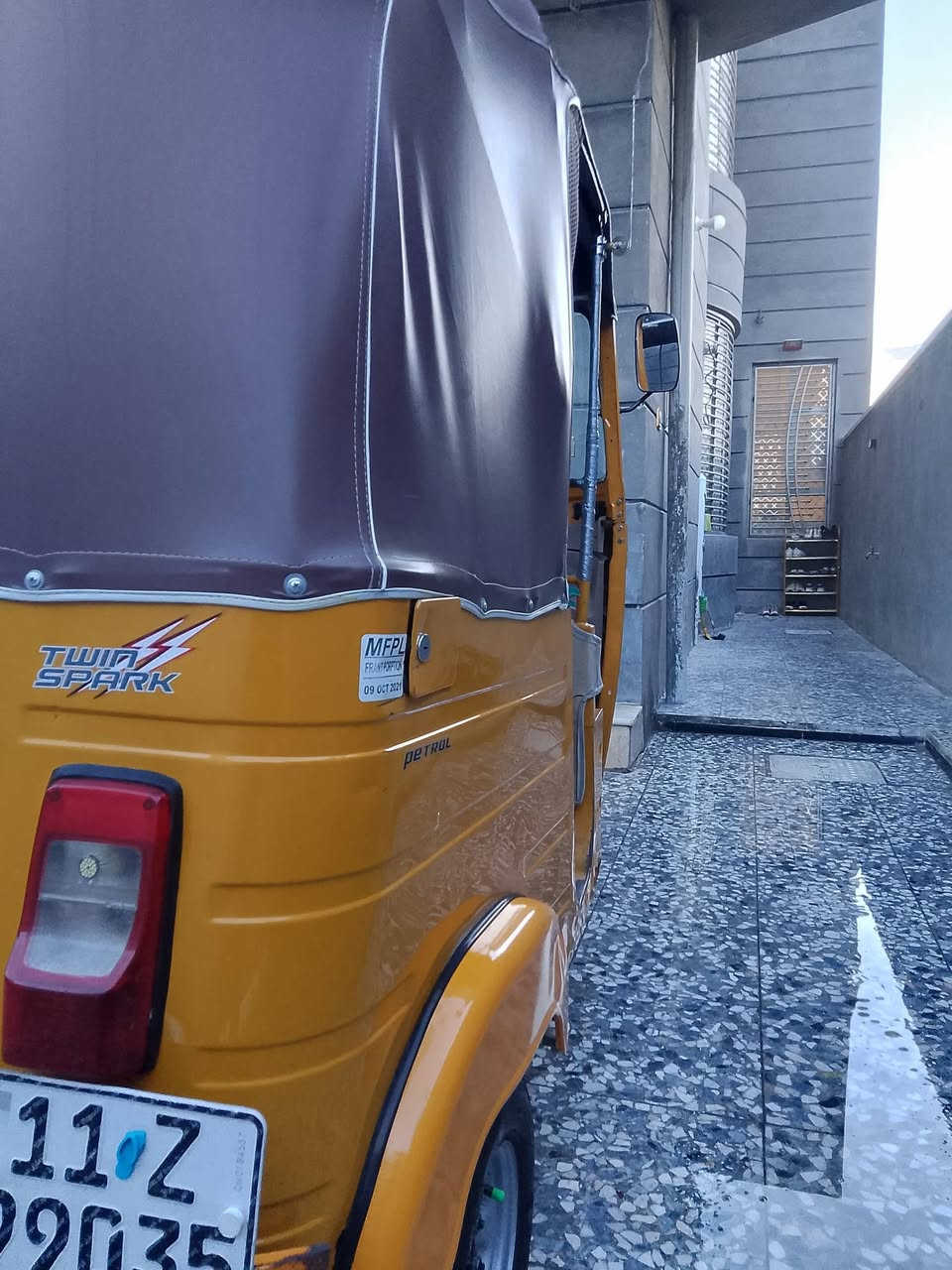 اسلام عليكم من رخصة مدير الكروب المحترم تكتك موديل 2020 البيع خيرمن الله بيه الغدين مصبوغه محرك مجفت جديد كله شركه الله شاهد  تكتك خيرمن الله كدام عينك  السعر 6750وبيه مجال بسيط الطيبين العنوان بغداد الزعفرانية قطع الامانه قرب اسواق الامانه ***********
