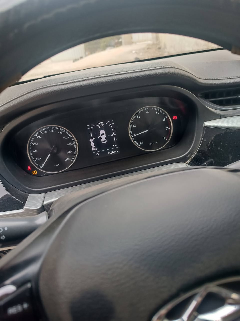 السلام عليكم
شيري اريزو 5 موديل ٢٤.
ماشيه ٧١ 
تحويل ثاني يوم 
***********
