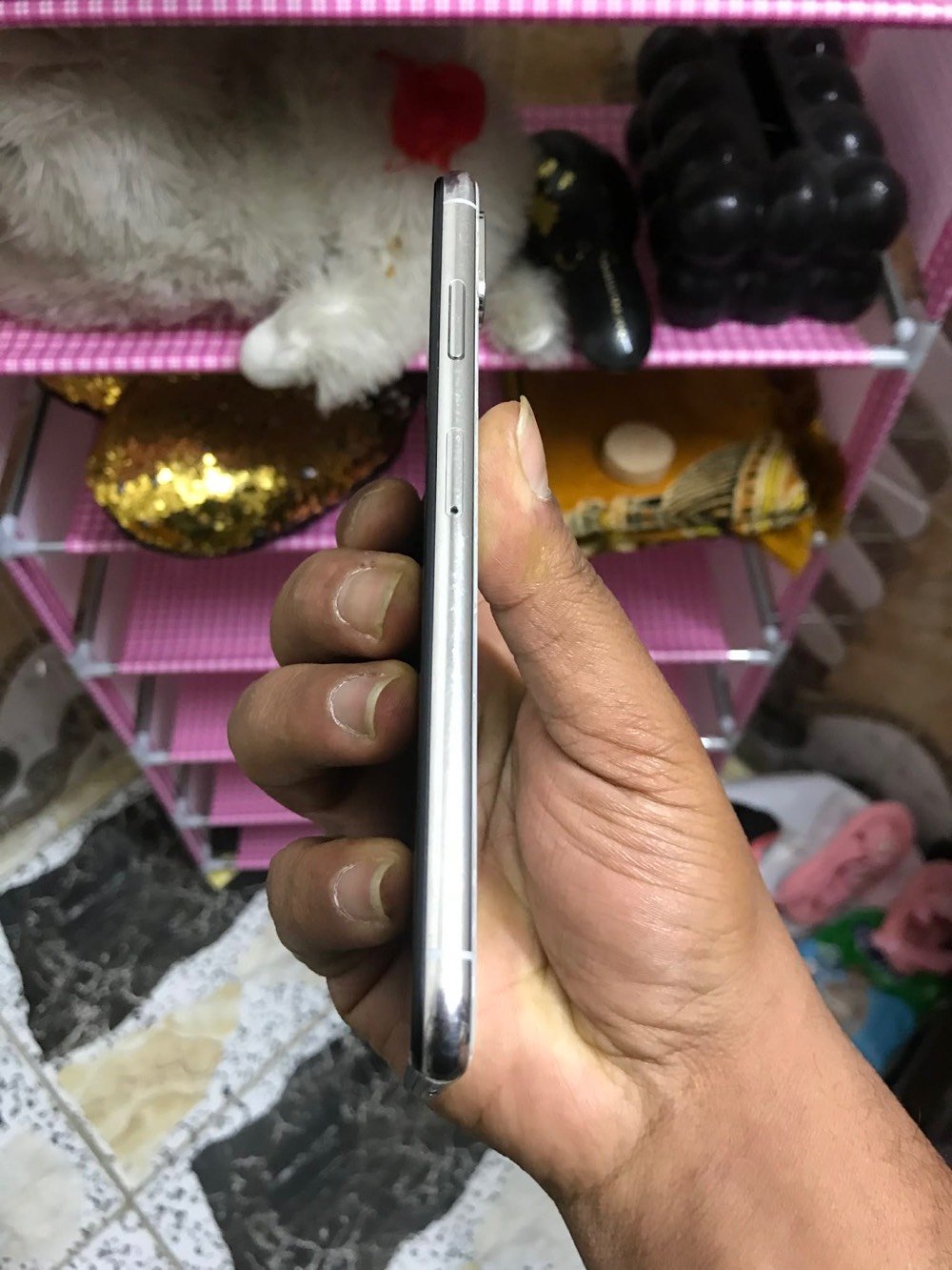 السلام عليكم 

Xs Max

ذاكرة 64
بطاريه 79
نموذج M شرق اوسط عربي 

مكفول ما مبدل بي شي 

فقط ظهره مفطر وفطر بسيط بالكلاس مال الشاشه من فوك

للبيع أو مراوس ب150 ومجاله بسيط جداً

مكاني الشعب شارع الصحه 

رقمي ***********