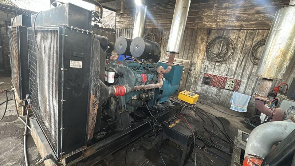 السلام عليكم البيع مكينه دايو 650 كيفي 12 بستم تأخذ علحمال مكاني بغداد ‭0772 505 2214‬
