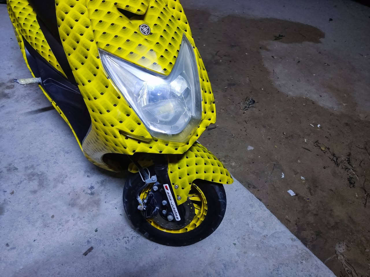 عندي هاي دراجة
اخذتها قبل فترة ب 925 من الوكيل
هسه كابريته تعبانه
الي تفيده ينطيني سعر
مكاني بصرة كرمة علي


**إذا كنت صاحب هذا الإعلان وتريد حذفه لأي سبب، رجاءا أرسل رسالة إلى الدعم الفني**