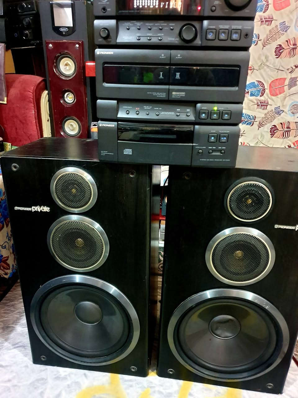 ام بلي فاير بايونير  ٢٢٠ فولت موضح بالفديو والصور  مع سماعات بايونير  السعر ١٢٠ الف الحلة مهندسين الاتصال على الخاص او موبايل  ***********  يوجد توصيل
