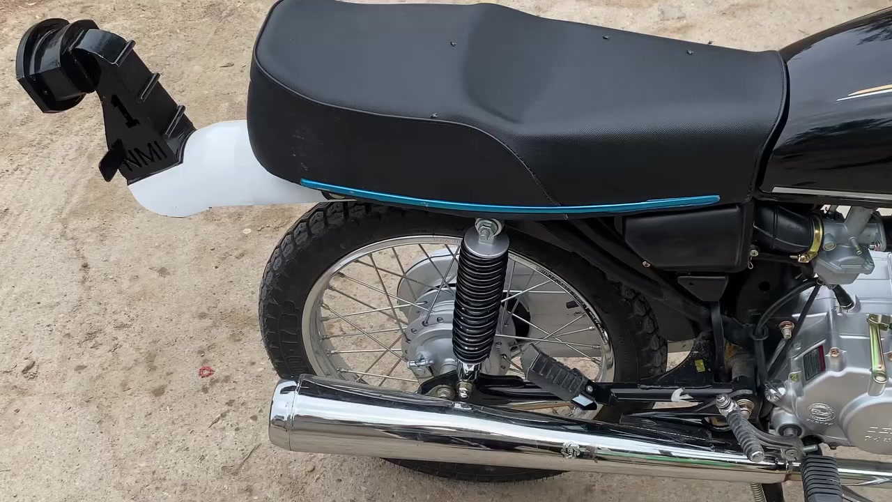 سلام عليكم للبيع اوراق شاصي 16صارله 20يوم من عمرته كله جديد دراجه نضيه 100/100واحله من صور 
سعر 950 وبيه مجال 
رقم ***********
