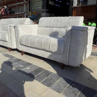 نص  تخم 300 الف جديد قنفة ثلاثية وثنائية و كرسي معرض ضياء 07736799948 ...