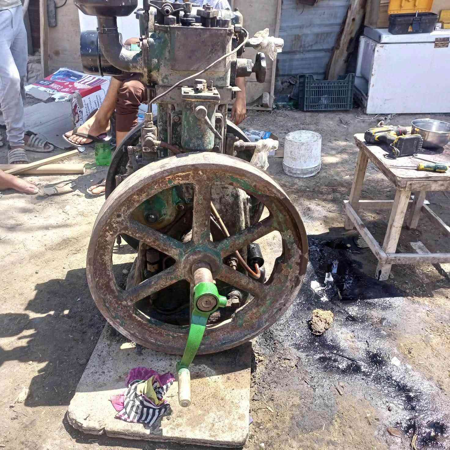 مولد لستر كامل غراضه وياه السعر 750 واذا تريد تشتري قطع مفرد عادي للاستفسار *********** واتساب مكاني بغداد
